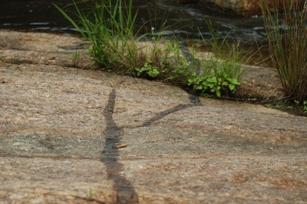 Granite intrusion Kloof Gorge